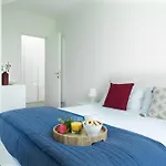 Дом отдыха La 2 - Elegant And Cozy With Free Parking And A C