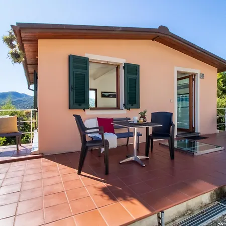 Hébergement de vacances La 2 - Elegant And Cozy With Free Parking And A C