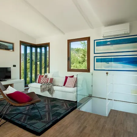 La 2 - Elegant And Cozy With Free Parking And A C