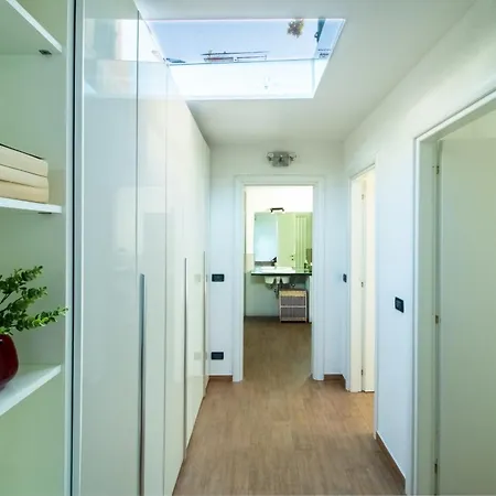 La 2 - Elegant And Cozy With Free Parking And A C 別荘 *