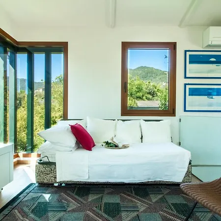Ferienhaus La 2 - Elegant And Cozy With Free Parking And A C