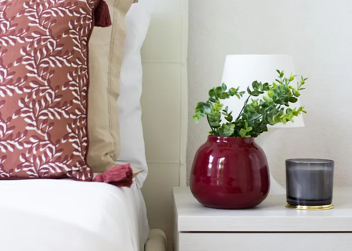 La 2 - Elegant And Cozy With Free Parking And A C 라팔로
